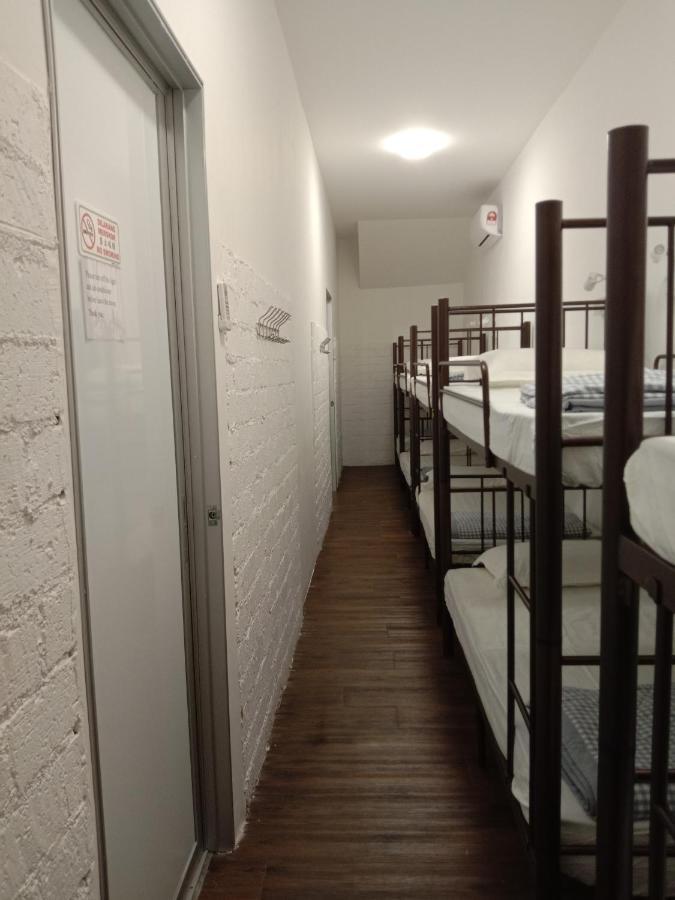 Sydney Backpackers Jonker Street Melaka Hostel Kültér fotó